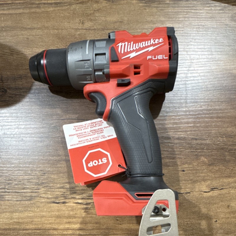 Milwaukee 2903-20 M18 FUEL 18V Heavy Duty Drill/Driver 1/2″ Keyless 0-2100 RPM