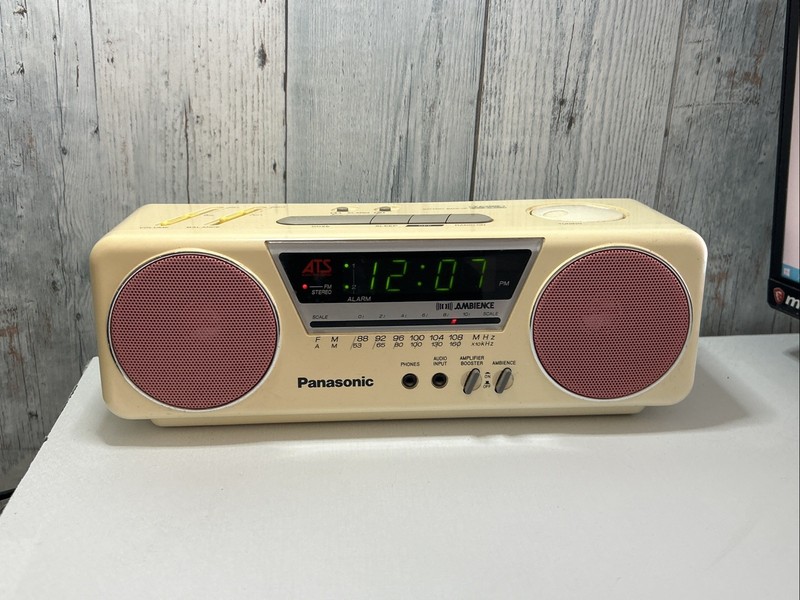 Panasonic pink and white portable radio rc-x210 Tested Working