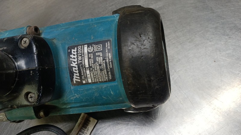 Makita TW1000 Corded Electric 1" Impact Wrench 120V 12-AMP 1400rpm gallery