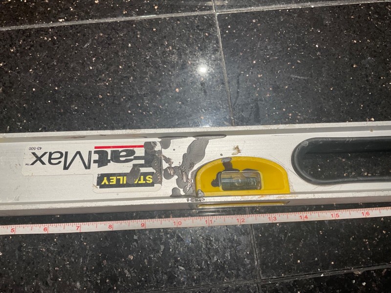 Stanley FatMax 24” 600 MM Aluminum Level 43-500 gallery