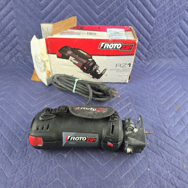 Bosch RotoZip RZ1 5 Amp 30,000 RPM 1/4″ Collet Rotary Tool Spiral Saw Black
