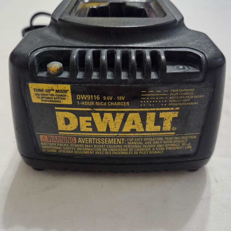 DeWalt DW9116 1 Hour NiCd Battery Charger 9.6V - 18V - Tested & Working gallery