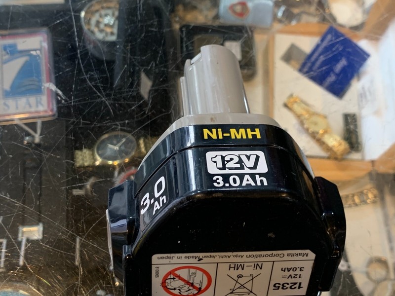 MAKITA (1235) 12V 3.0AH NI-MH RECHARGEABLE BATTERY gallery