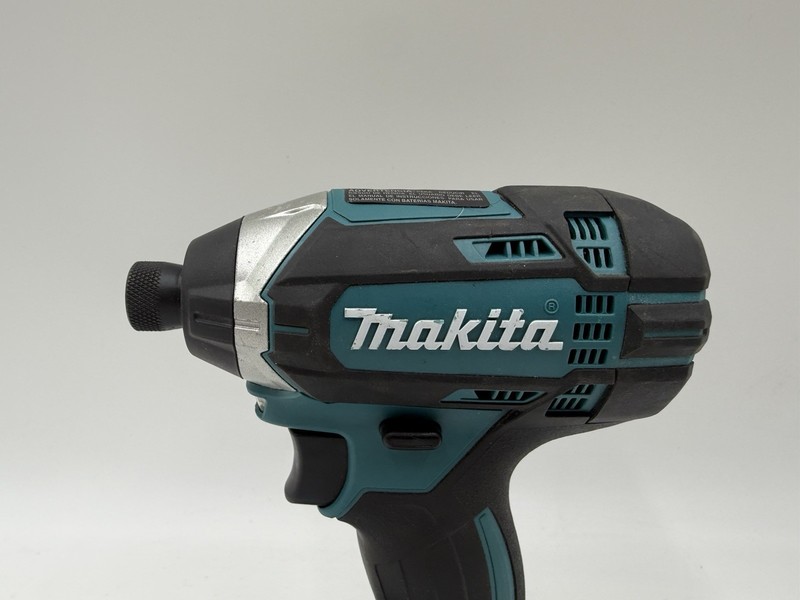 Makita XDT11 18V LXT 1/4" Variable Speed Impact Driver -TOOL ONLY - MINT gallery