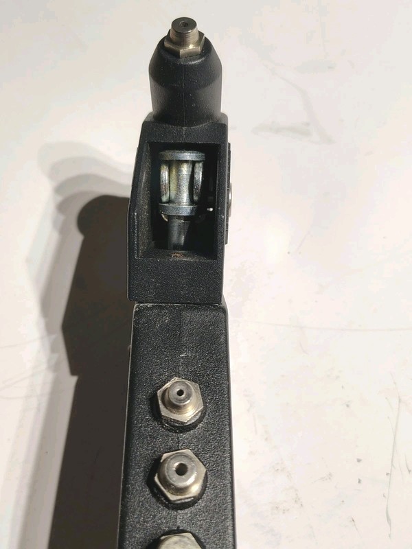 Vintage Craftsman Pivoting Head Rivet Gun 974749 (See Description) gallery