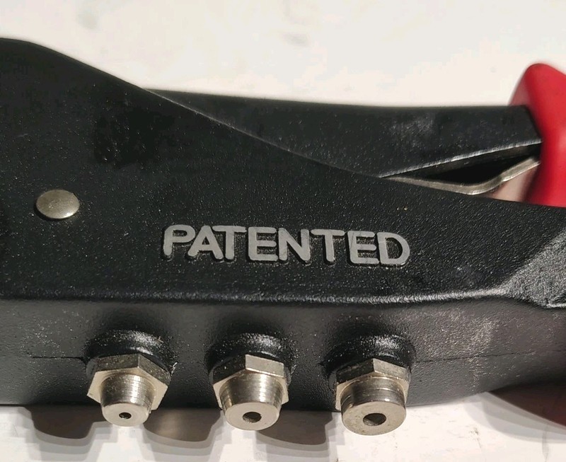 Vintage Craftsman Pivoting Head Rivet Gun 974749 (See Description) gallery