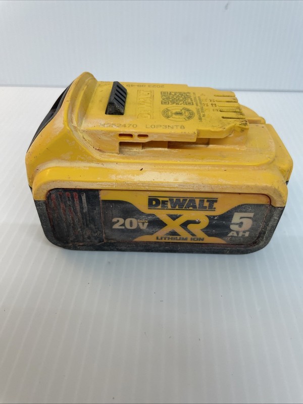 Dewalt DCB205 20V 5AH Battery – No Charger – See Description – Pre Owned