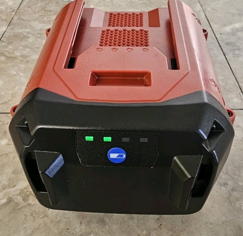 Lithium Rechargeable Battery 60v 5.0 Ah Toro L108 Missing Handle