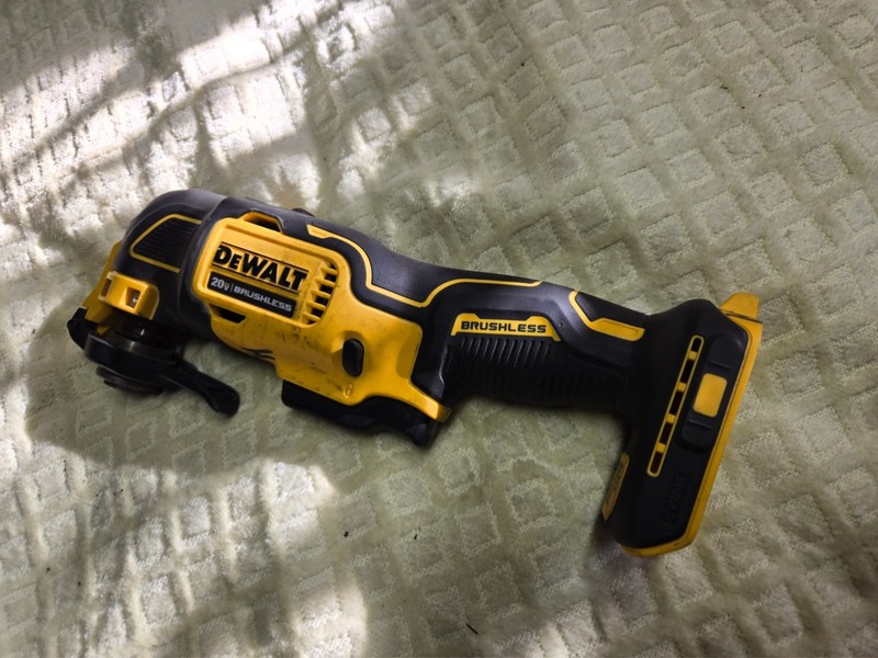 DeWALT DCS354 20V MAX Atomic Brushless Oscillating Multi-Tool Saw Tool Only gallery
