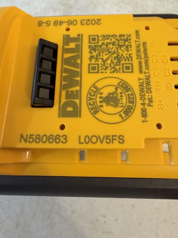 DEWALT FLEXVOLT 20V/60V MAX Lithium-Ion 12.0Ah Battery DCB612 gallery