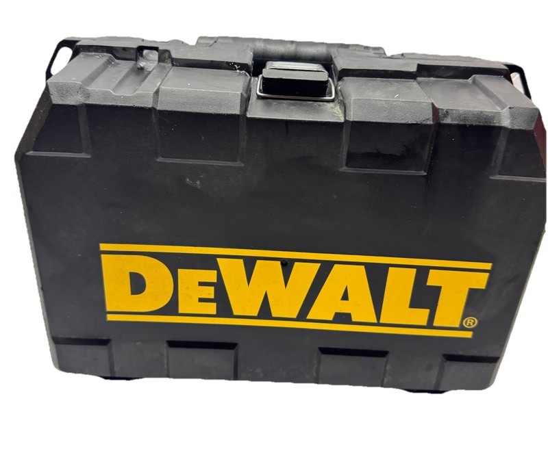 Dewalt D26441K Heavy Duty 1/4 Sheet Palm Grip Sander With Hard Case Tested Good