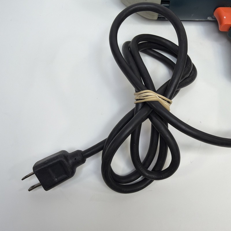 Black and Decker Drill 3A 120v 0-1200 VSR 7190 Type 2 3/8" Tested Working No Key gallery