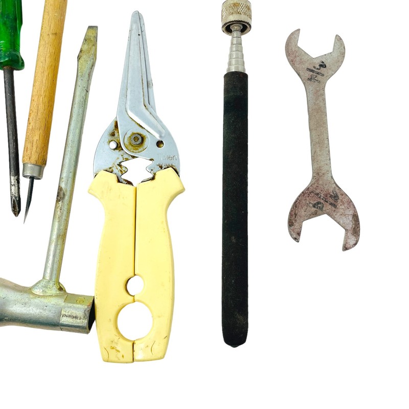 9 Pcs Tullen and Assorted Workshop Equipment Hand Tools Set gallery
